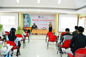 PELATIHAN SERVICE EXCELLENCE 16-17 NOVEMBER 2021