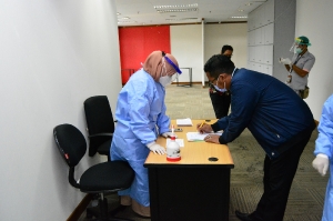 PEMERIKSAAN RAPID TEST PT. MEGA PLAZA , KUNINGAN